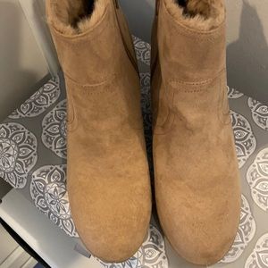 Woman’s suede booties